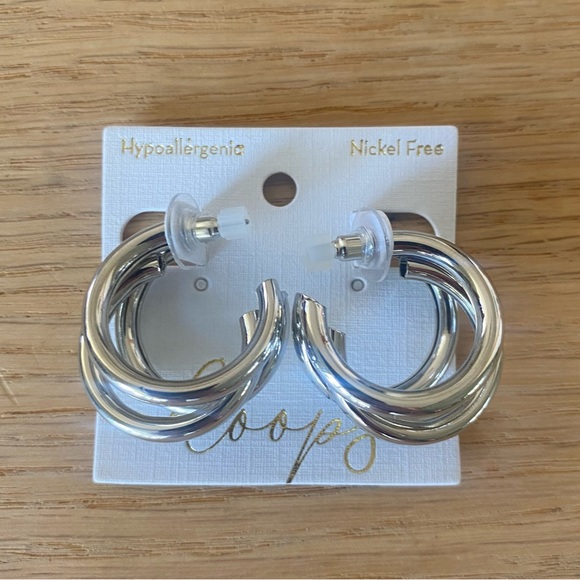 NWT Chunky Silver Triple Hoop Stud Earrings - Picture 3 of 5
